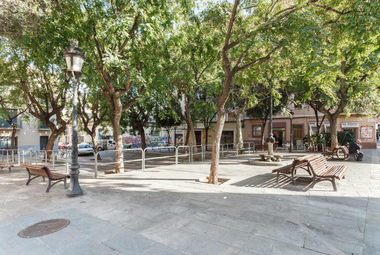 Beautiful Apartment 20 Minutes From City Center L'Hospitalet de Llobregat Exterior foto